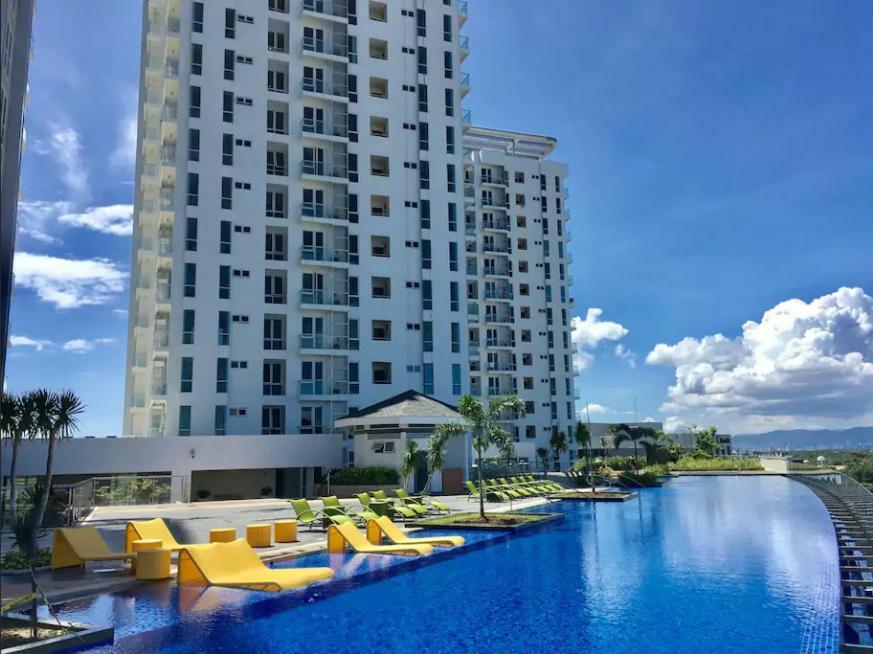 Mactan Newtown Cebu Affordable Suite! Lapu-Lapu City Exterior photo